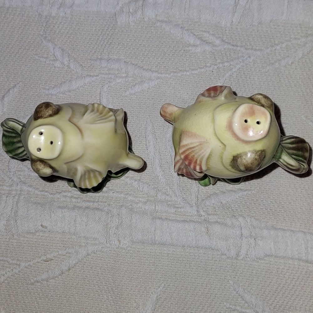 VINTAGE Ceramic Arts Studio Salt/pepper shakers - Picture 2 of 5